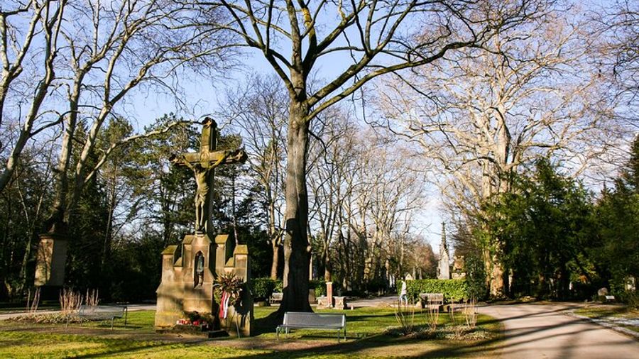 Guided tour of the Melatenfriedhof in Cologne