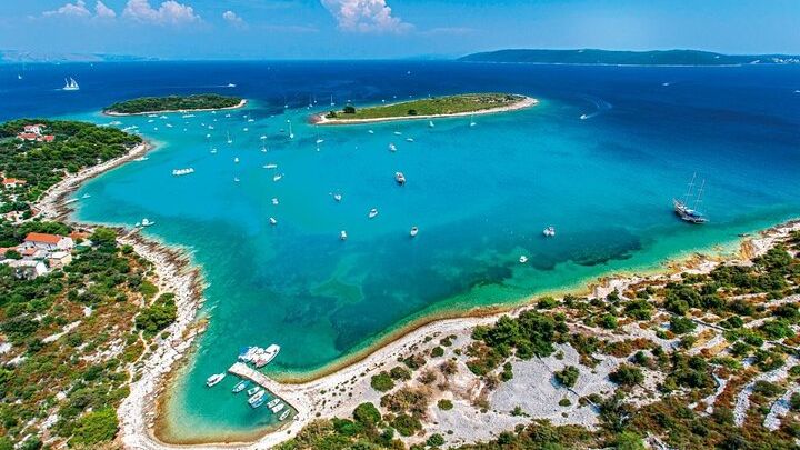 Half Day Tour from Split: Blue Lagoon, Trogir, and Ciovo