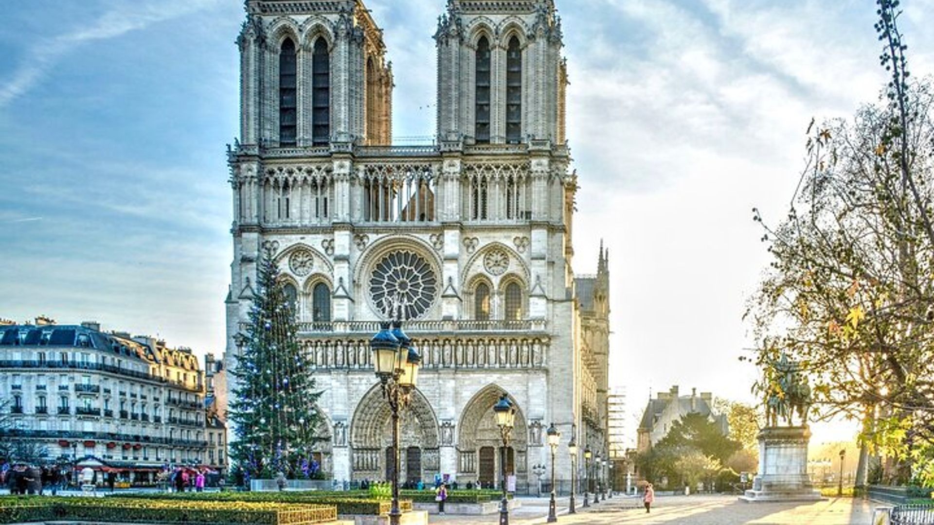 Paris City Center Walking Tour image 3