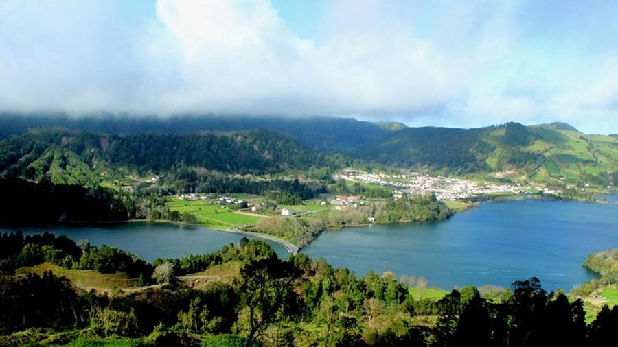 Half-Day 4x4 Tour to Lagoa das Sete Cidades
