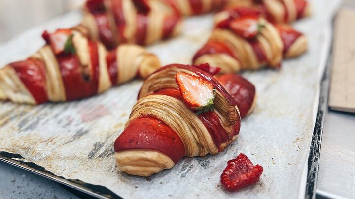 Cannes Croissant and Coffee Tasting Small-Group Walking Tour