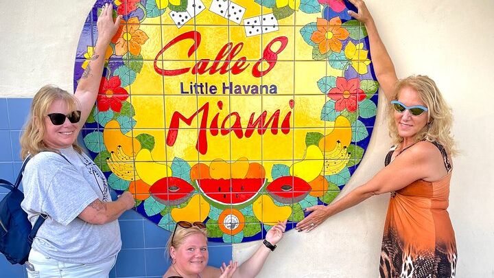 Miami Little Havana Small-Group Walking Tour with Refreshments