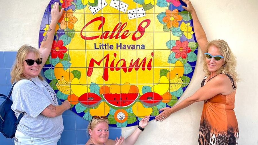 Miami Little Havana Small-Group Walking Tour with Refreshments