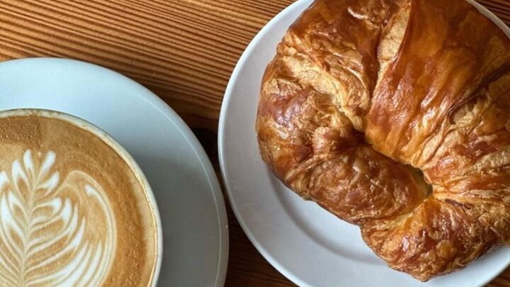Charleston Brunch Food Tour: Biscuits, Shrimps, Grits and More
