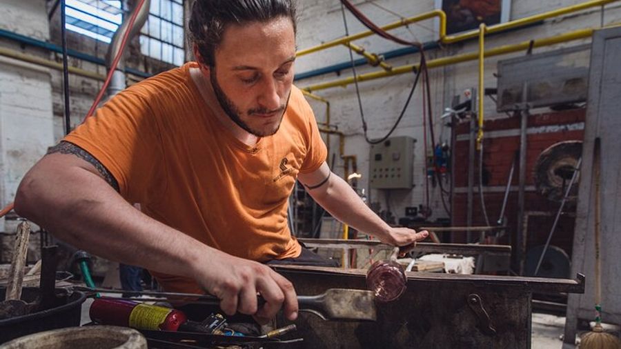 Venice: Murano Glass Factory Small-Group Tour