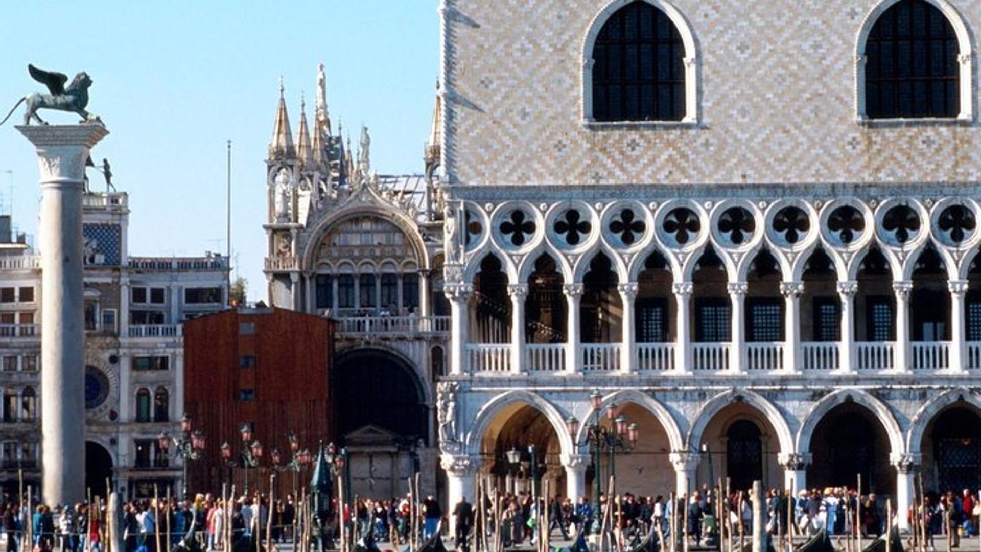 Venice: Doge’s Palace Tour and Gondola Ride