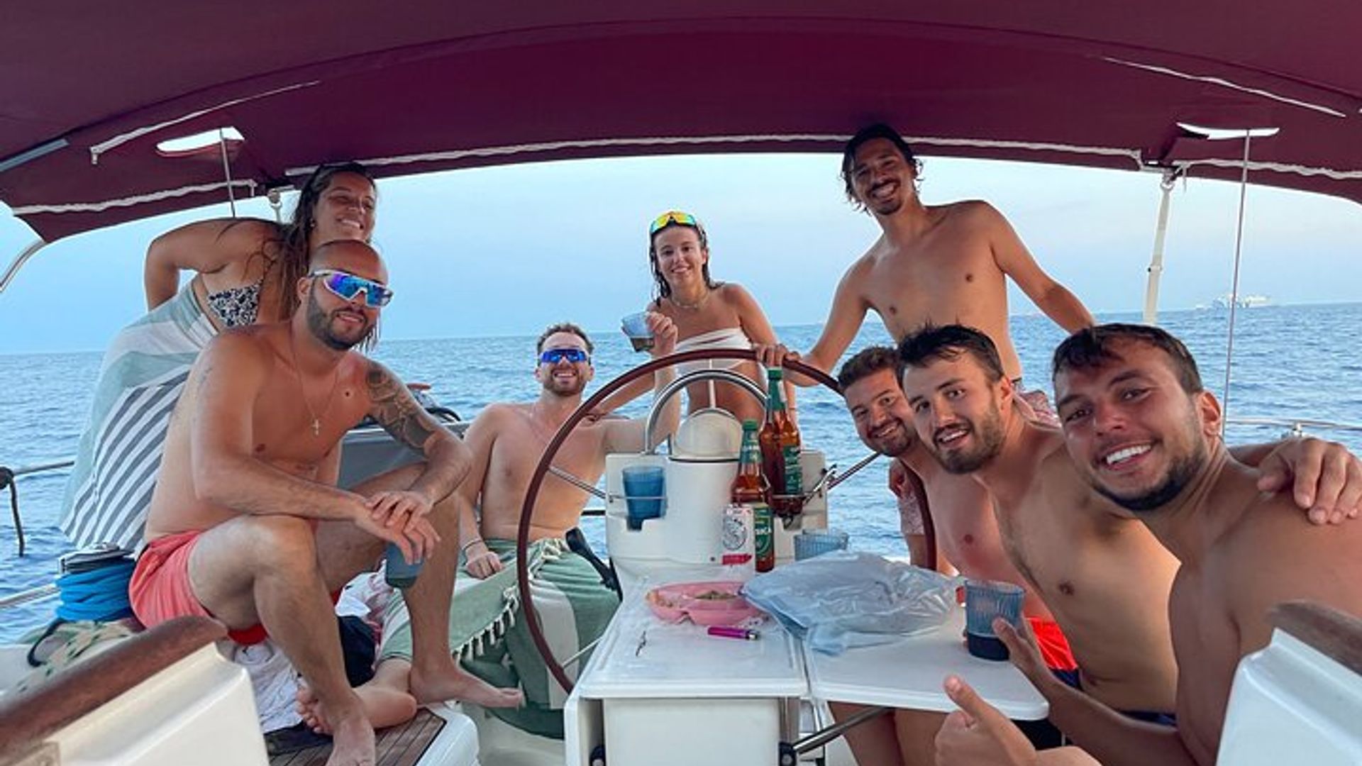 Shared Sunset Cruise with Unlimited Cava