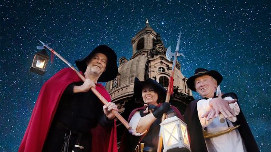 Guided night watchman walking tour in Dresden with nightcap