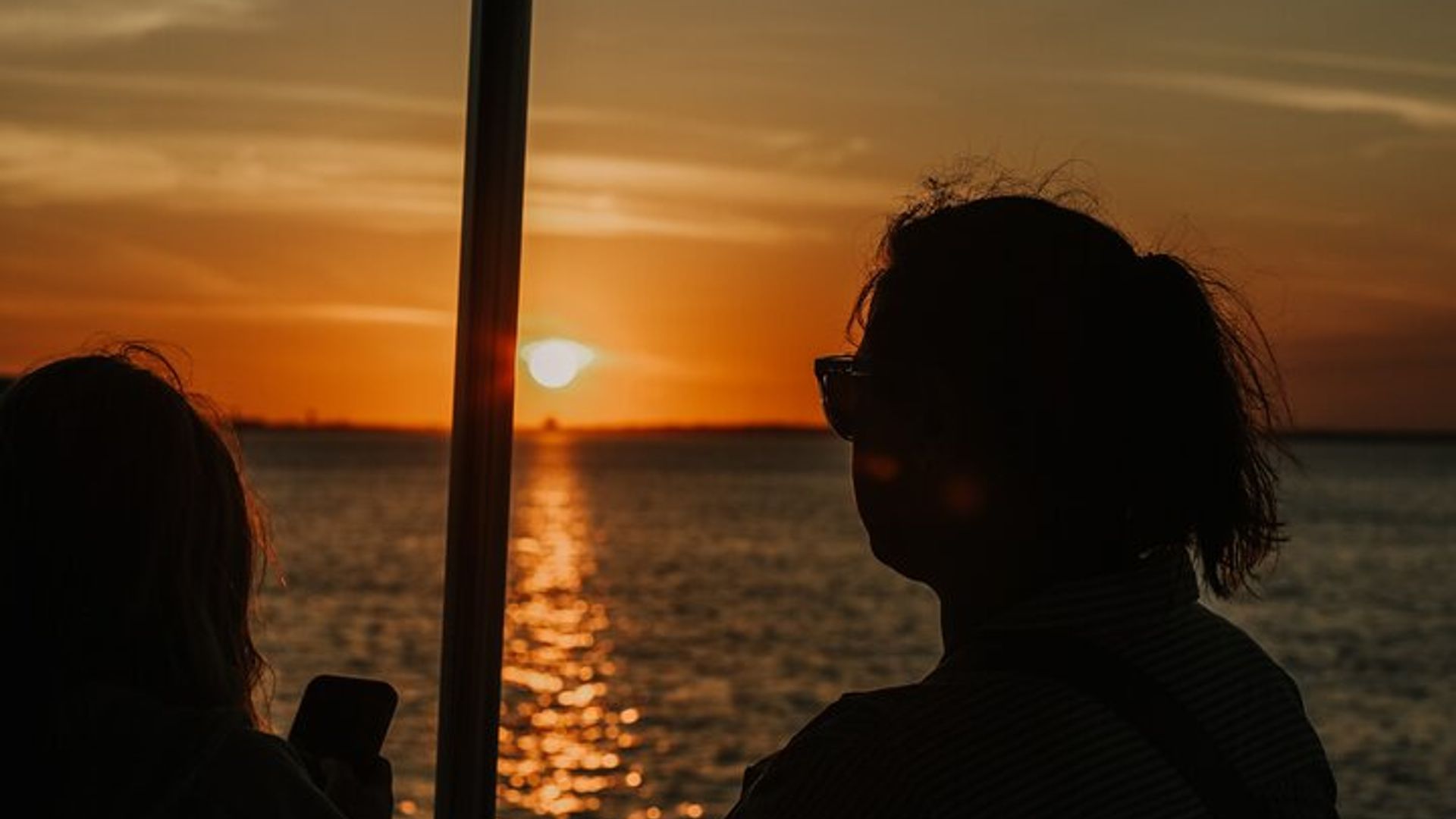 Destino : Observación de delfines y crucero al atardecer