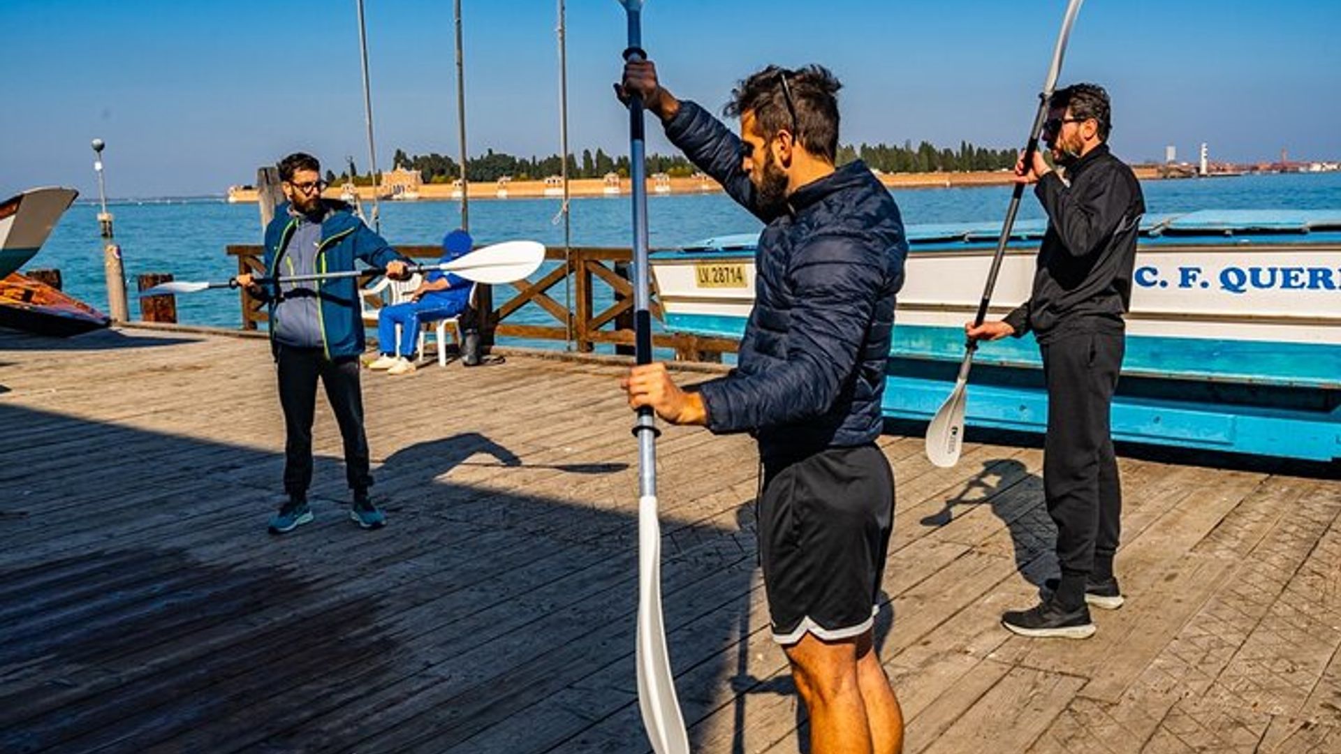 Venice: Kayak in the Canals Small-Group Guided Tour
