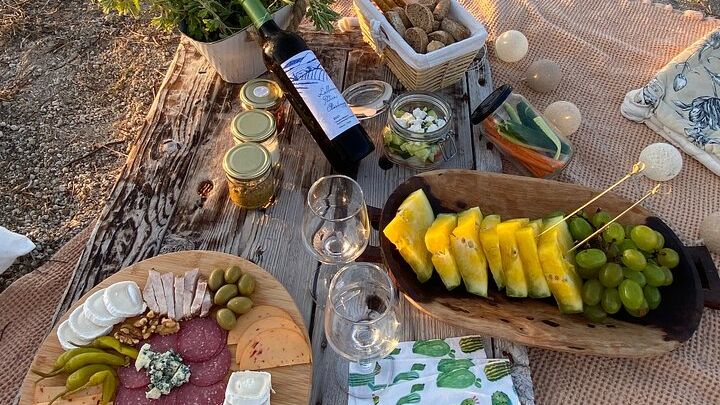 Santorini Private Sunset Picnic Experience