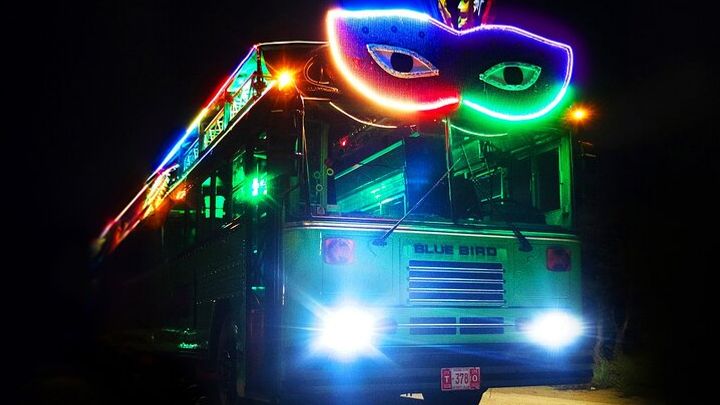 Aruba Nightlife Party Bus with Unlimited Drinks & DJ on Road Jam