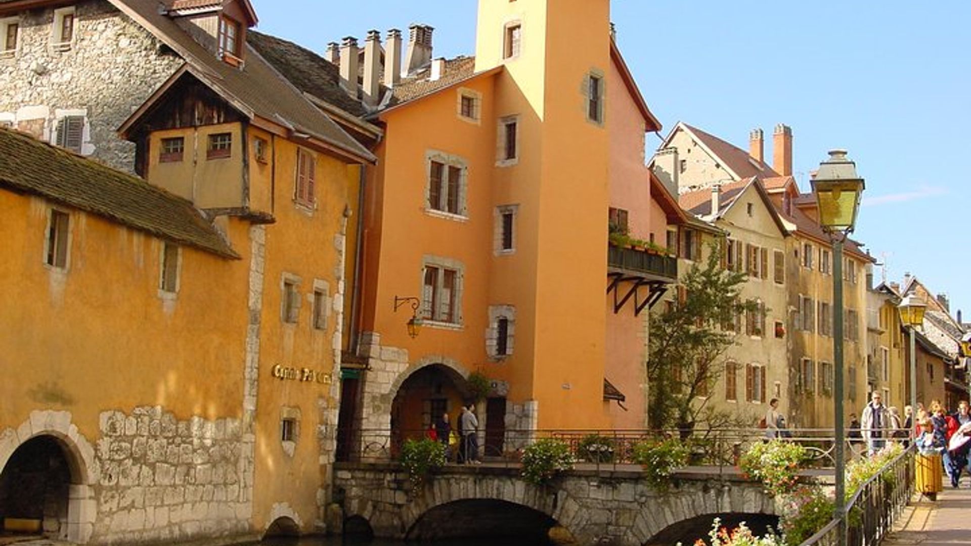 Tour de medio día por el pueblo de Annecy desde Ginebra con el Palais de l'Isle
