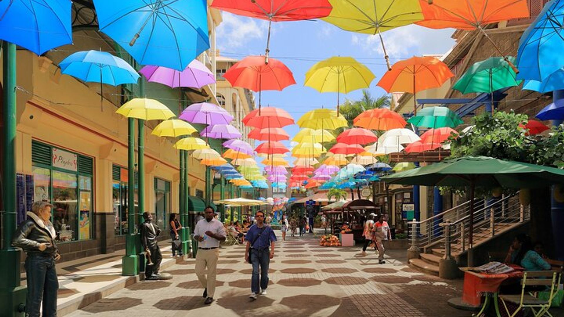 Food Tasting & Market Shopping: Private Guided Tour in PORT LOUIS