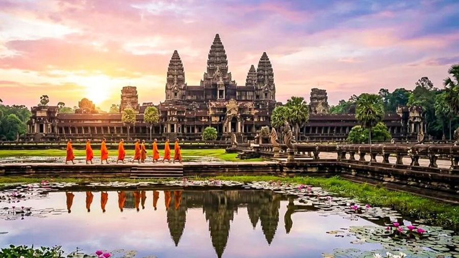 Angkor Wat Sunrise Private Tour with Guide from Siem Reap
