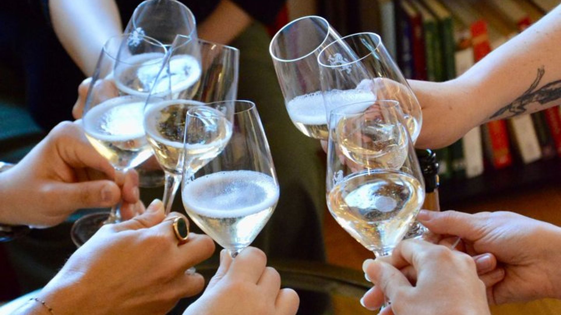 Lyon Wine Tasting: Small-Groups with a Professional Sommelier