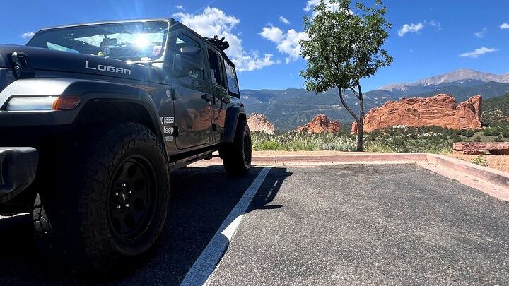 Garden of the Gods & Manitou Springs Small-Group Jeep Tour