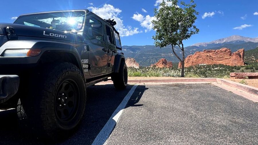 Garden of the Gods and Manitou Springs Small-Group Jeep Tour