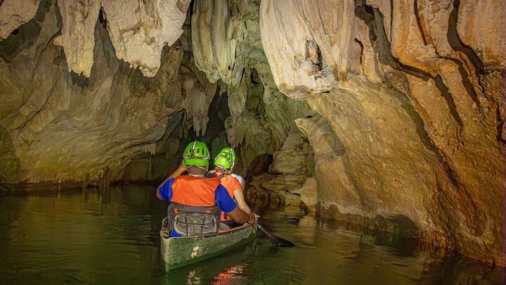 San Ignacio to Barton Creek Cave Day Trip with Zipline Option