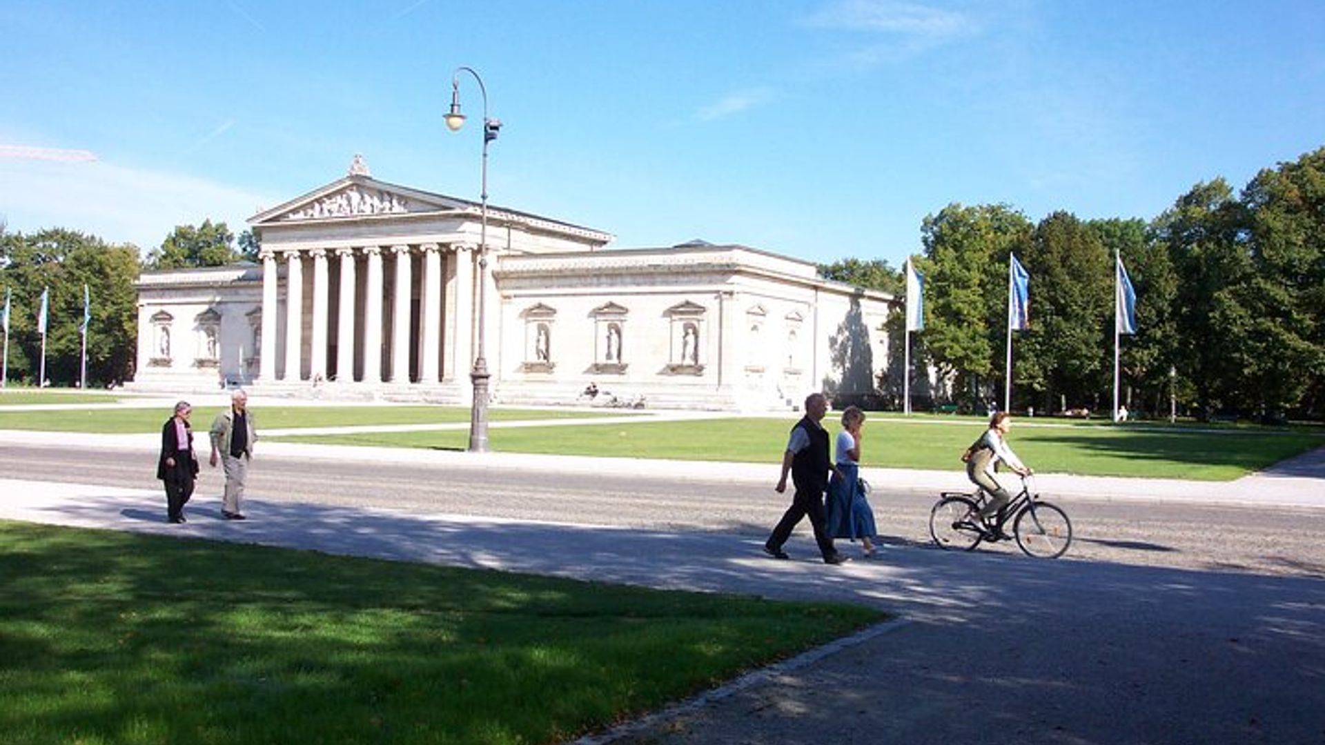 Tour a Piedi di Monaco: Centro Città con Giardino Inglese e Altro