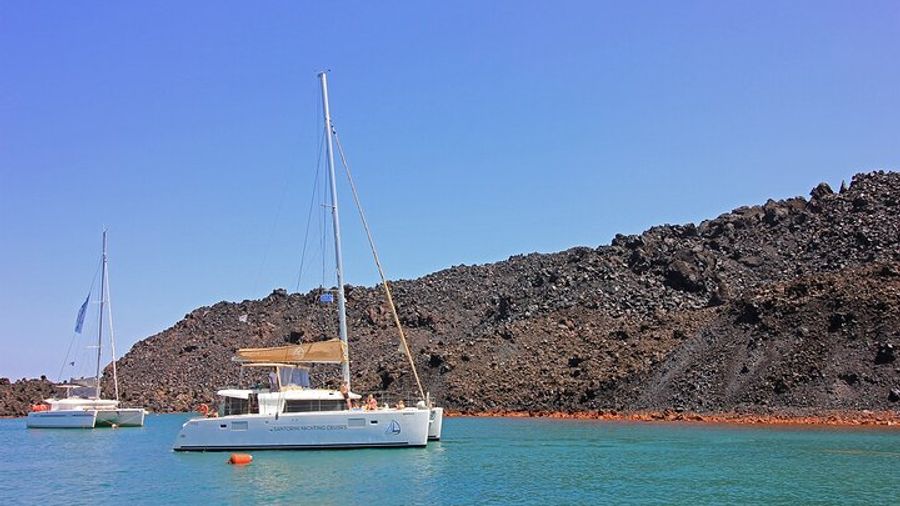 Santorini Sunset Sailing Cruise: Dinner, BBQ, Open Bar, Transfers