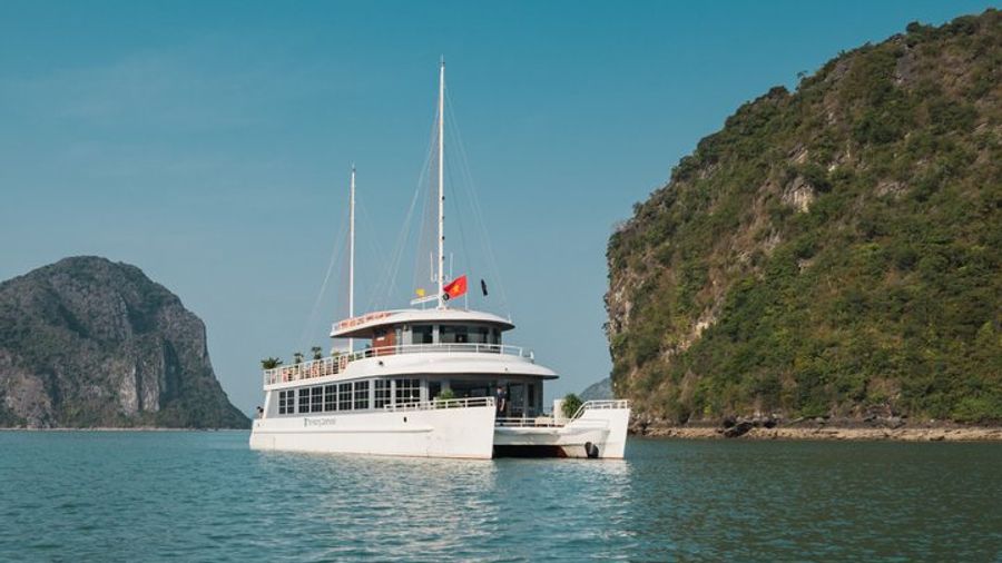 From Hanoi: Lan Ha Bay Day Cruise by Halong Catamaran Escape