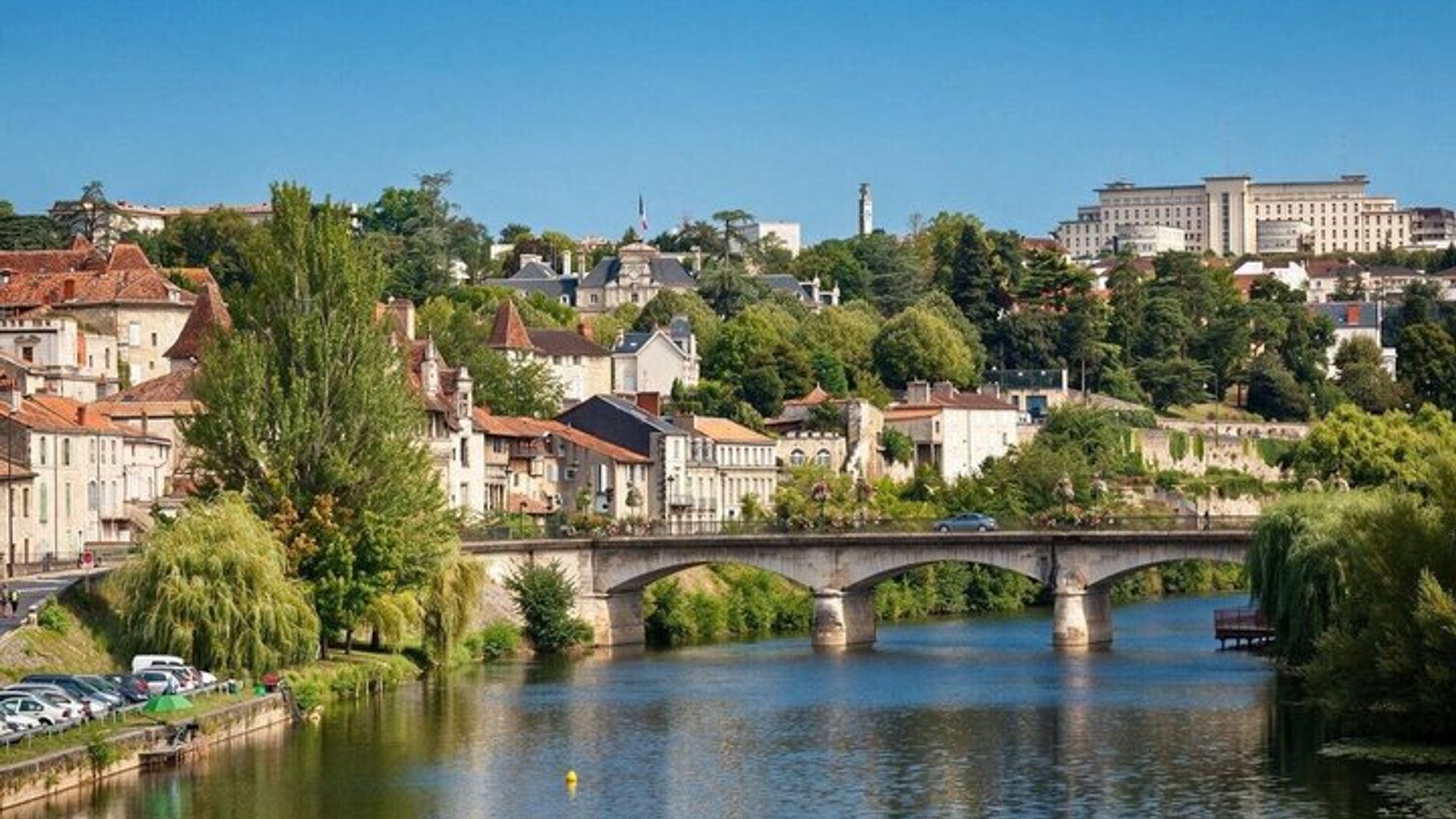 Hallo Périgueux : Privater 2-stündiger Stadtrundgang mit Ortskundiger Reiseleiter
