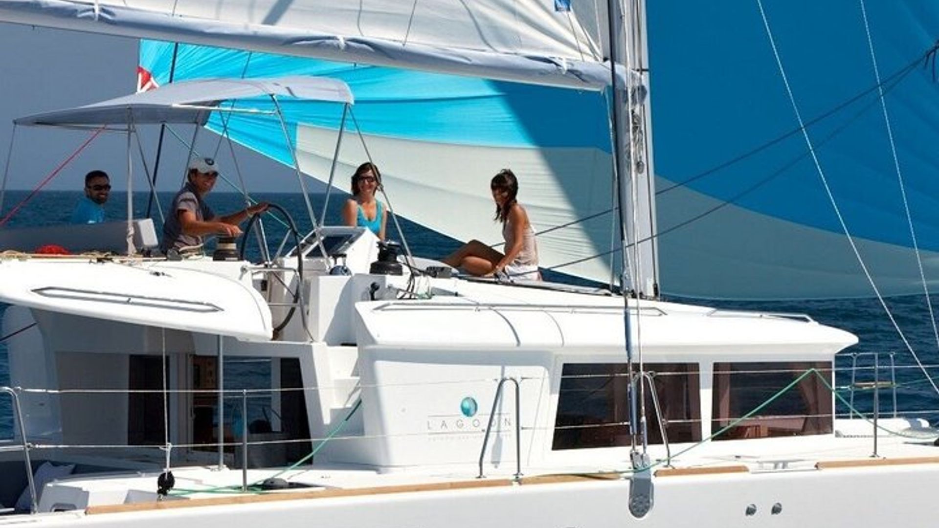 Une journée complète en catamaran Maddalena, avec déjeuner