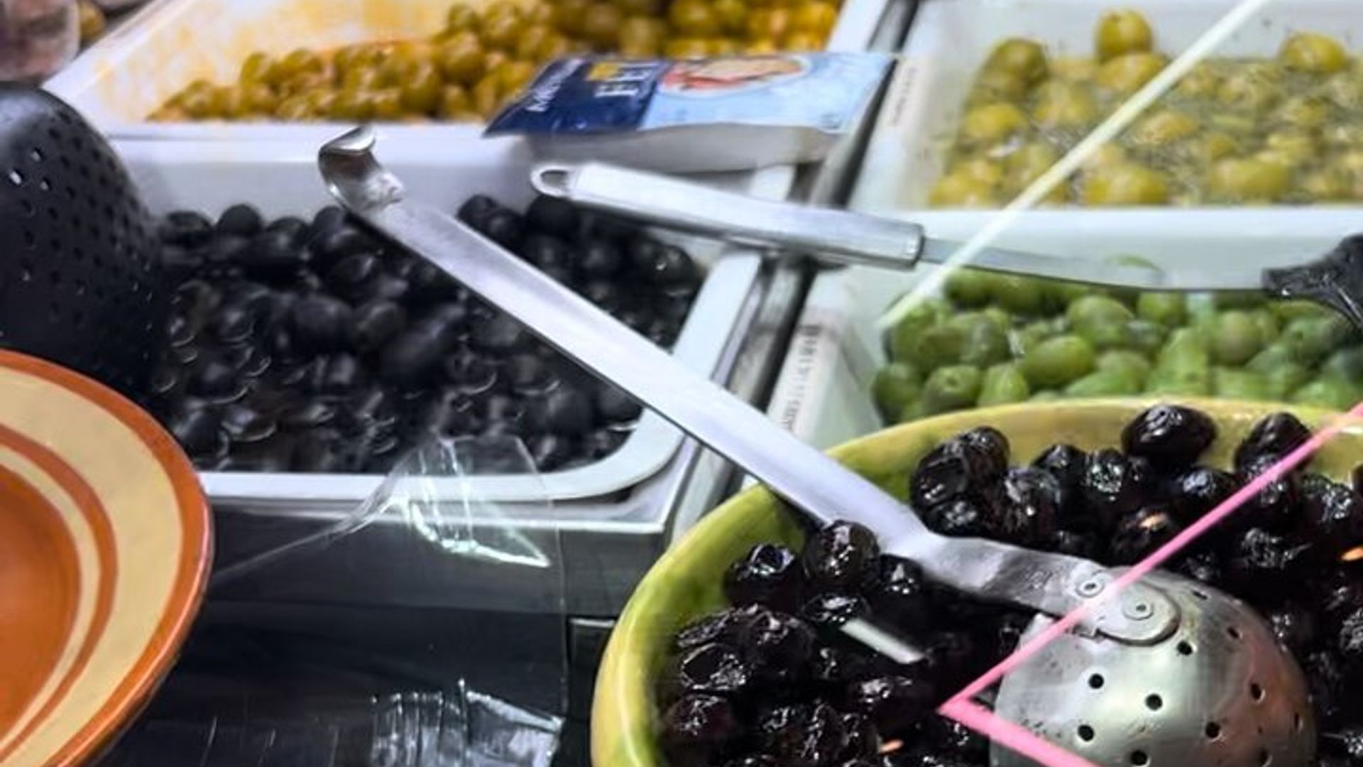 Barcelona Authentic Tapas Bars Dinner Tour with Drinks