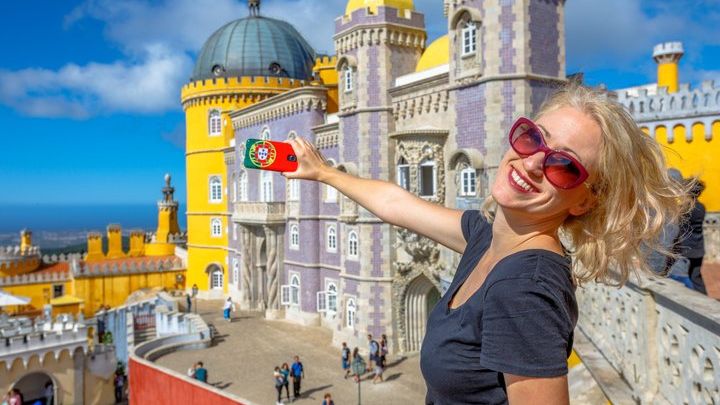 Lisbon Small-Group Sintra, Palaces, Roca Cape and Cascais Tour