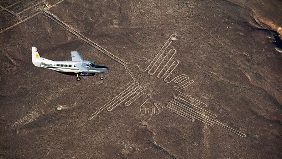 Lima to Nazca Lines and Huacachina Tour with Buggy, Sandboard