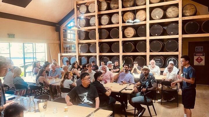 Half-Day Food and Wine Tour with Wine Tastings, Waiheke Island