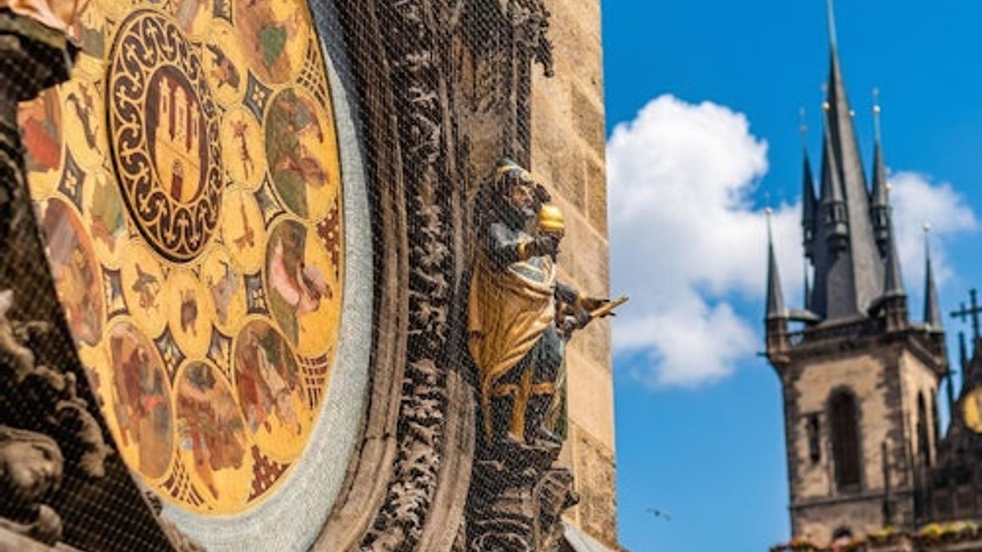 Prague: City Walking Tour + Astronomical Clock Tower