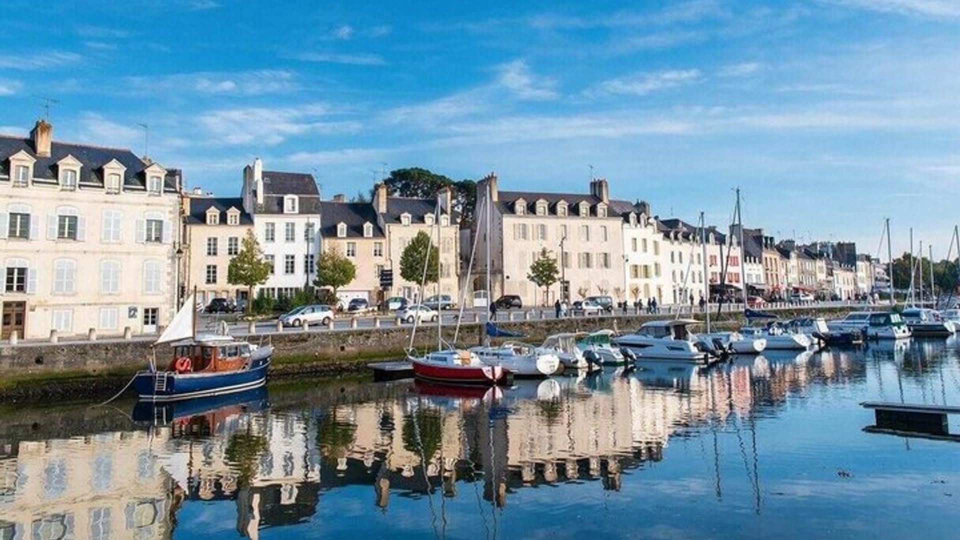 Bonjour Vannes : Privé 2 - Heure Intro City Walk avec Guide Local
