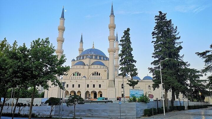 Tirana Hidden Treasures Sightseeing Tour