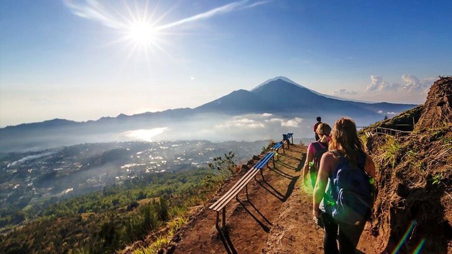 Mt. Batur Sunrise Trek with Breakfast and Coffee Plantation