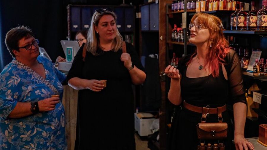York: Small-Group Dark History and Rum Tasting