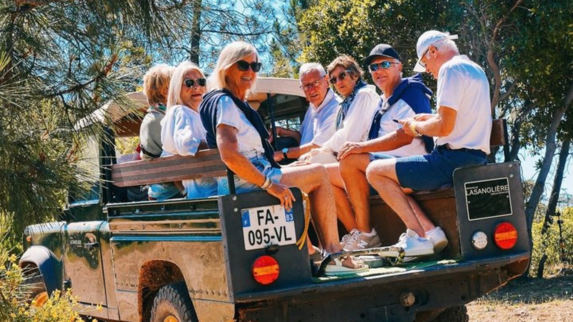 Visite du vignoble de la Français d'Azur en 4x4 et dégustation de vins en petit groupe