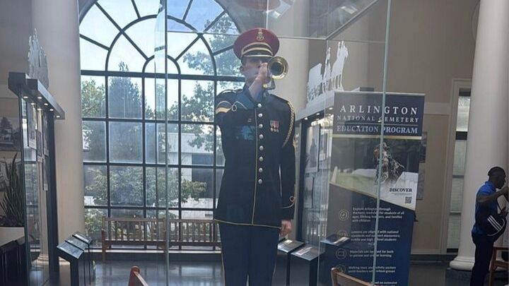 Arlington Cemetery Walking Tour With Changing of the Guards