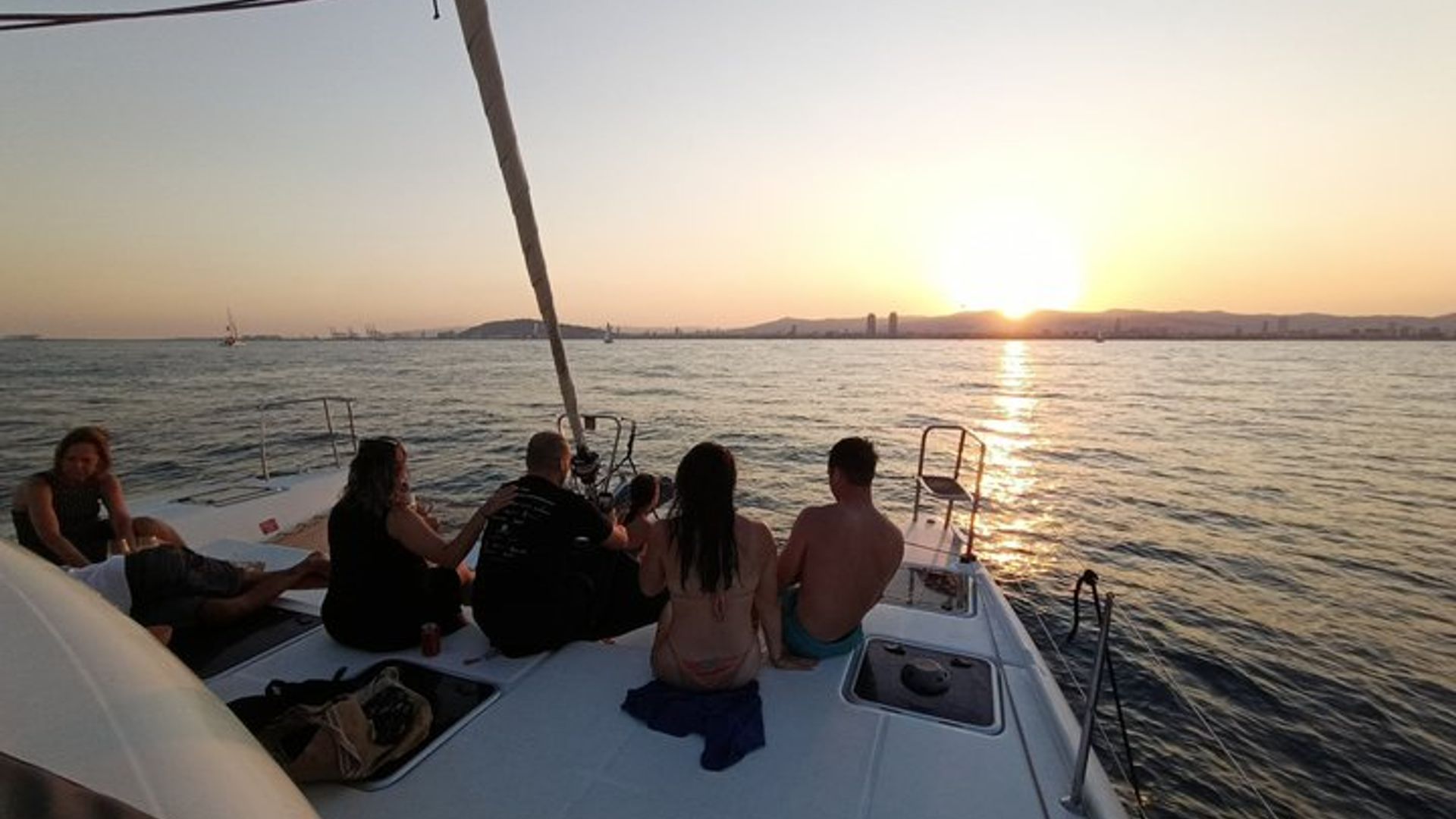 Private Sunset Catamaran Cruise in Barcelona with Drinks