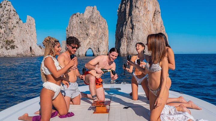 Capri Private Boat With Snacks and Drinks From Sorrento Coast