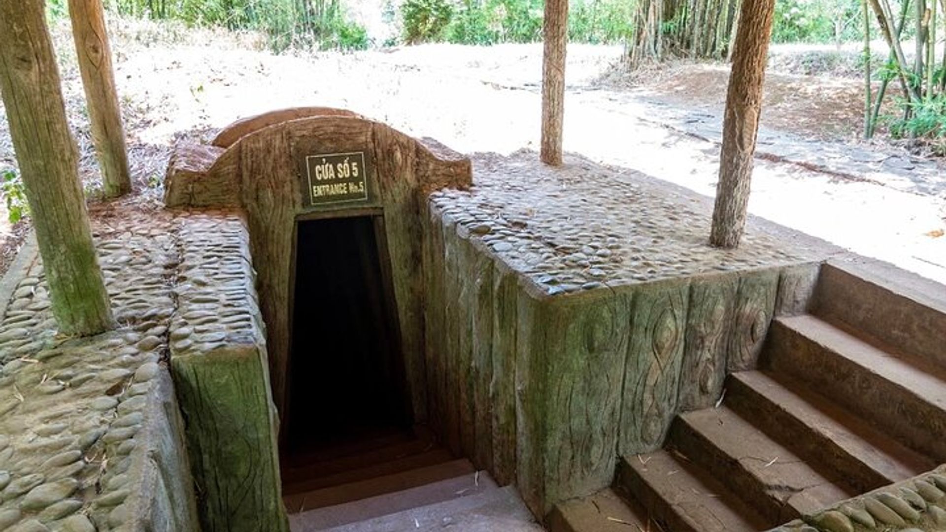 Private Tour: Cu Chi Tunnel - Tagesausflug zum Cao Dai Tempel