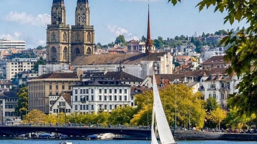Zurich Walking Tour, Lake Cruise, and Cable Car