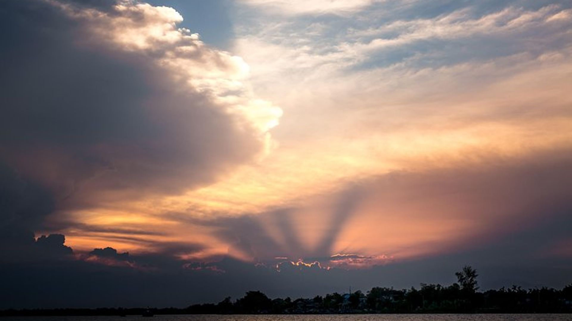 Hoi An Sunrise or Sunset Photography Tour: Private or Small-Group