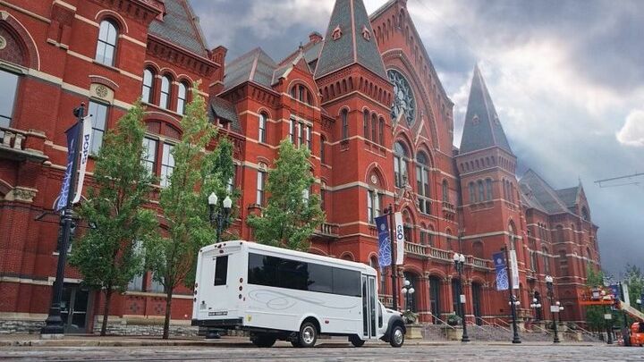 Cincinnati History and Sightseeing Multimedia Bus Tour