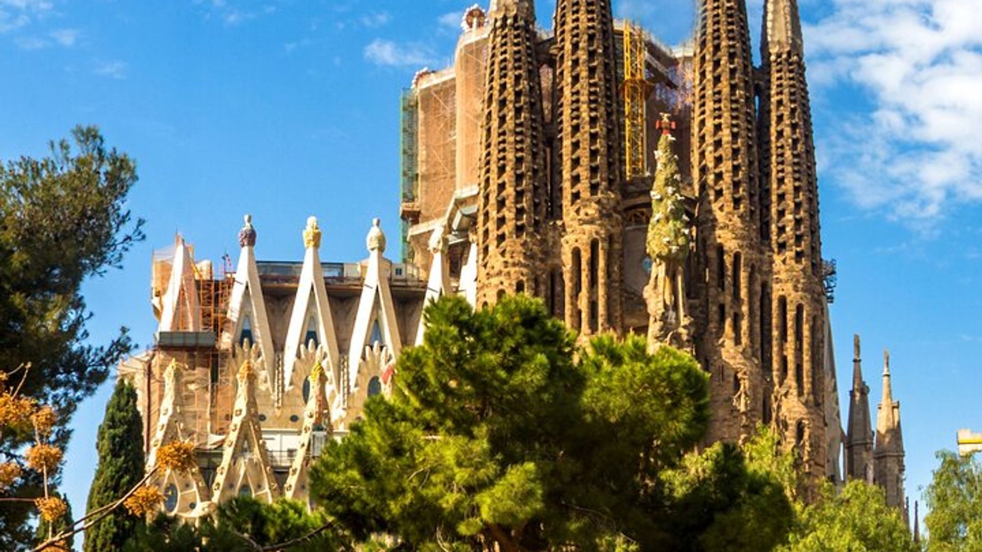 Sagrada Familia Exterior Tour