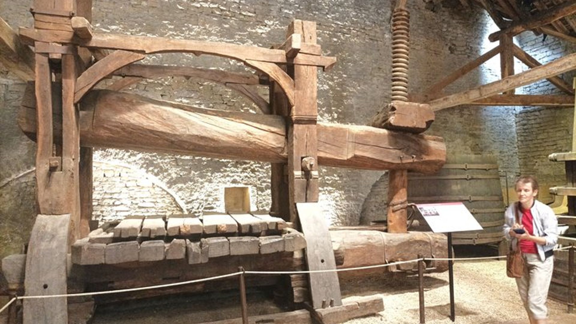 Visite privée des vins de Beaune Explorez les caves et dégustez les vins de Bourgogne