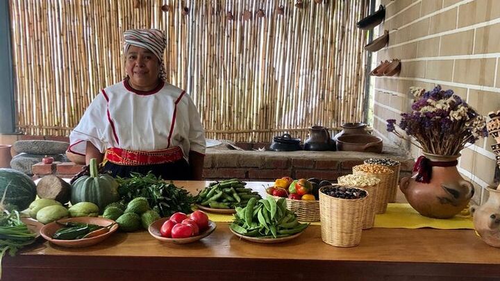 Traditional Cooking Class with Minerva Lopez