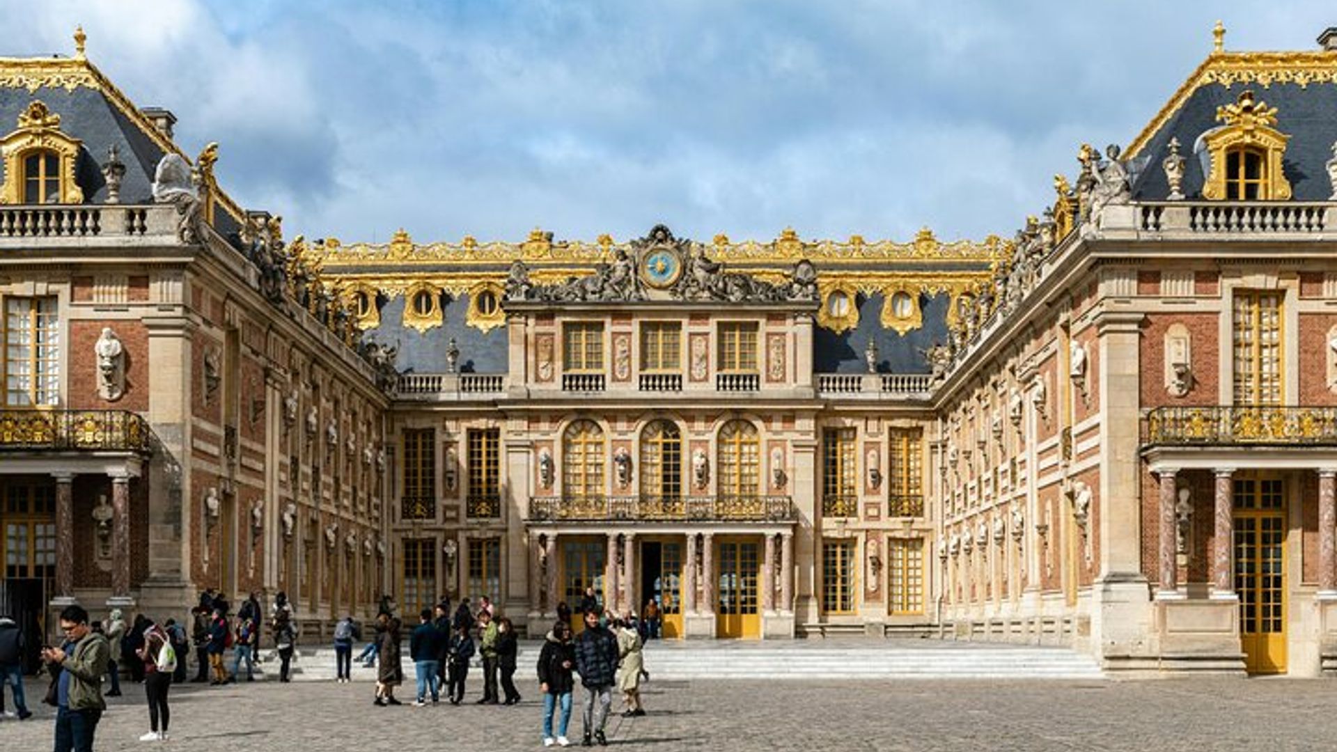 Paris Private Van Transfert: CDG, Orly, Disneyland & Versailles