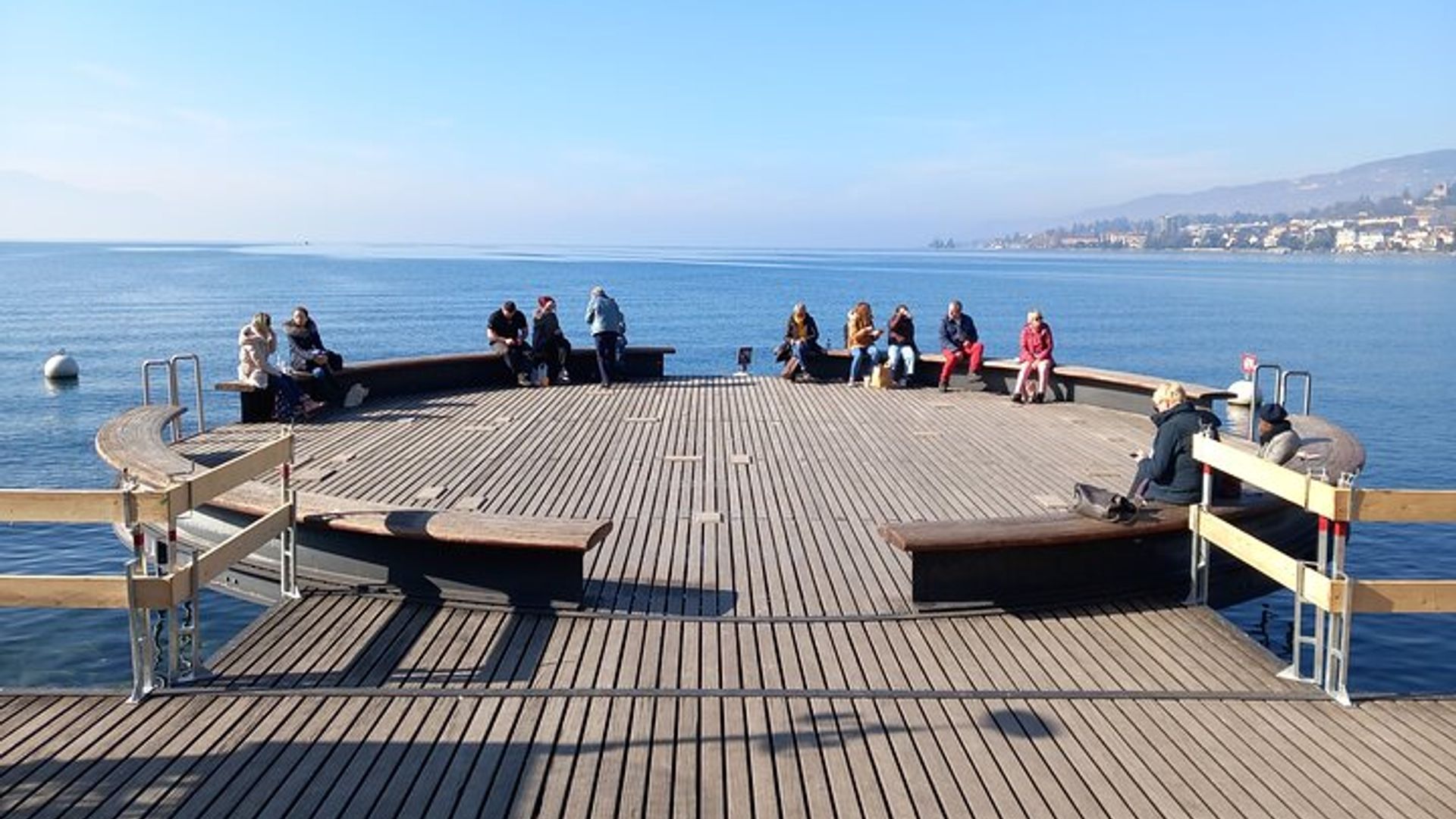 Tour privado de seis horas por la Riviera suiza